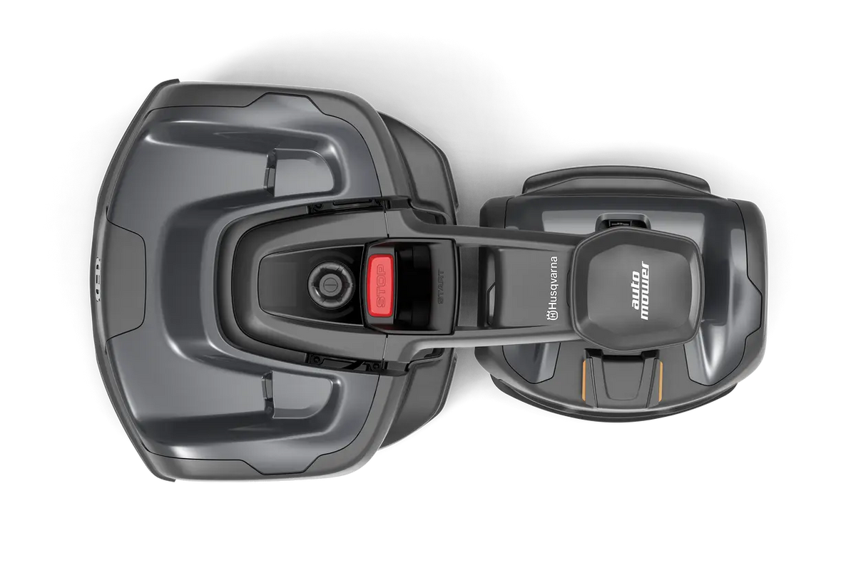 PACHET: Husqvarna Automower® 435X AWD NERA cu tehnologie fără cablu de perimetru + stație de referință