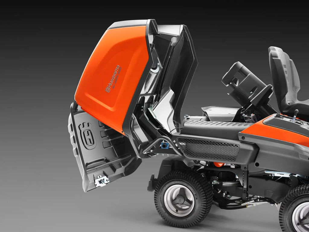 Husqvarna RC 320Ts AWD (prețul nu include masă de tăiere)