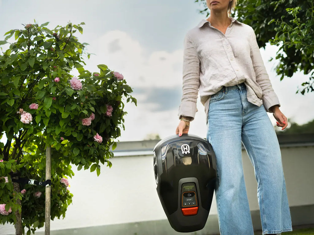 Husqvarna Automower® Aspire™ R4