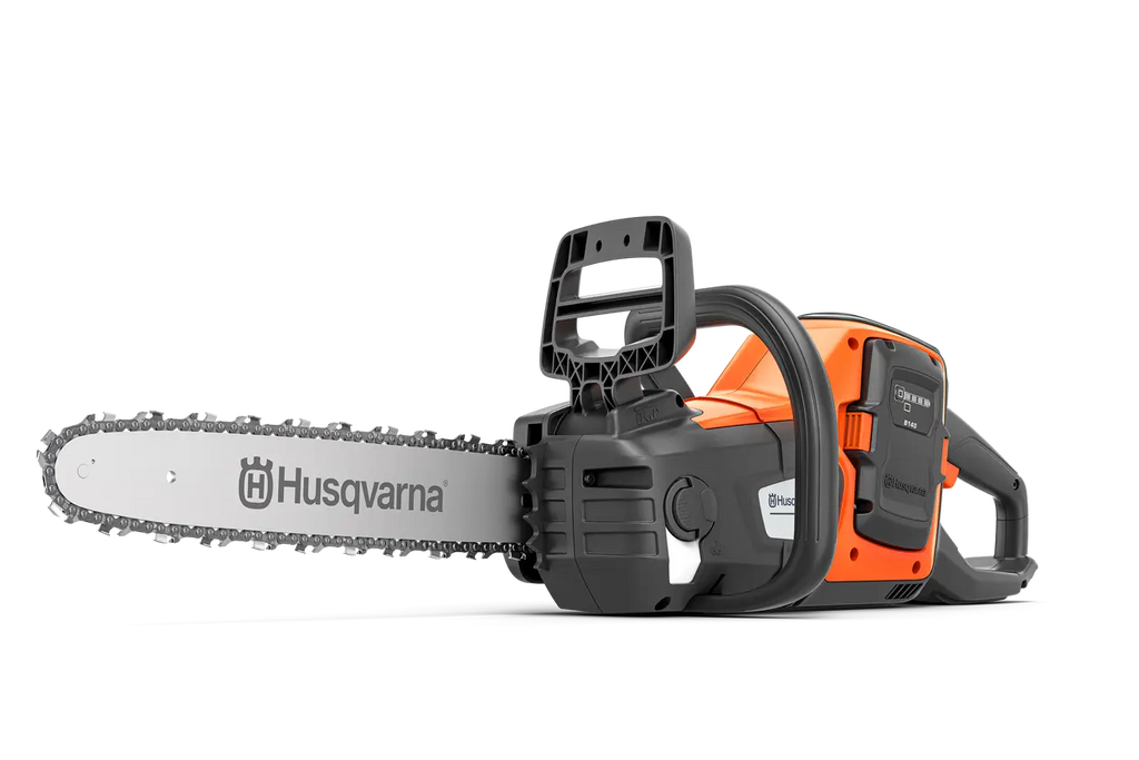 Husqvarna 230i cu acumulator și încărcător