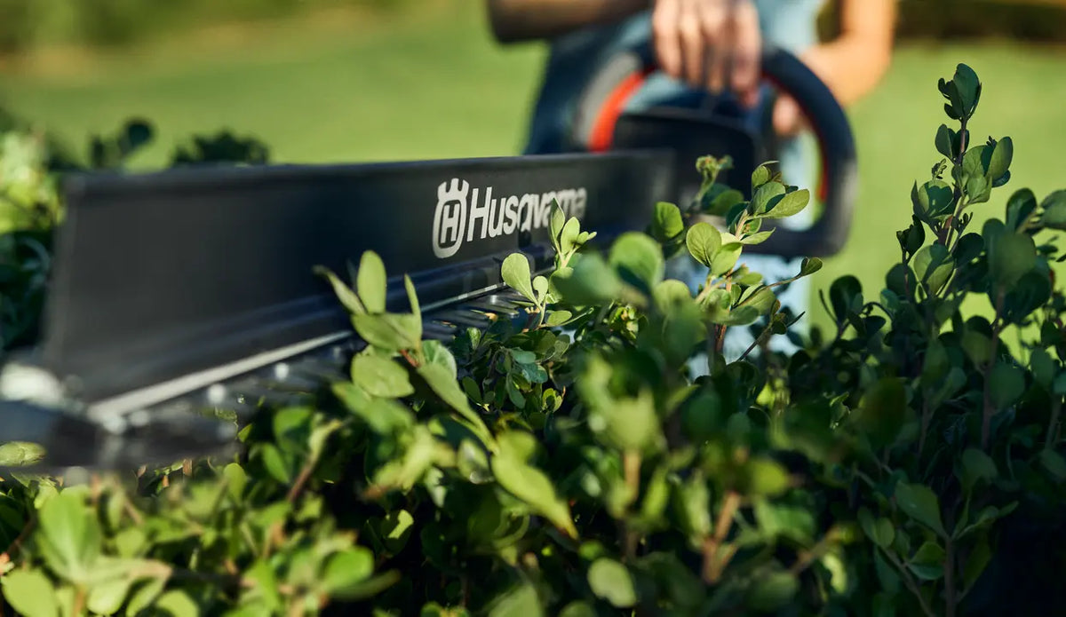 Husqvarna Aspire™ H50-P4A cu acumulator și încărcător