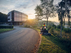 Husqvarna P 525DX cu cabină (prețul nu include masă de tăiere)