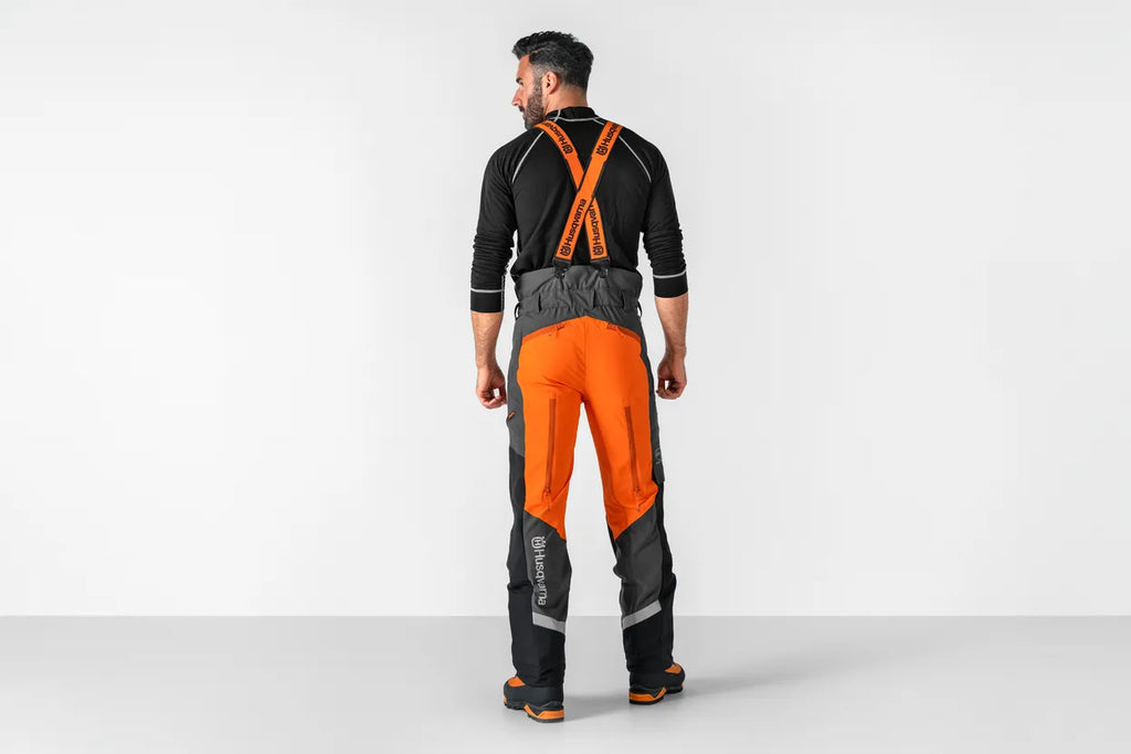 Pantaloni Technical Husqvarna cu protecție la motoferăstrău, pentru bărbați