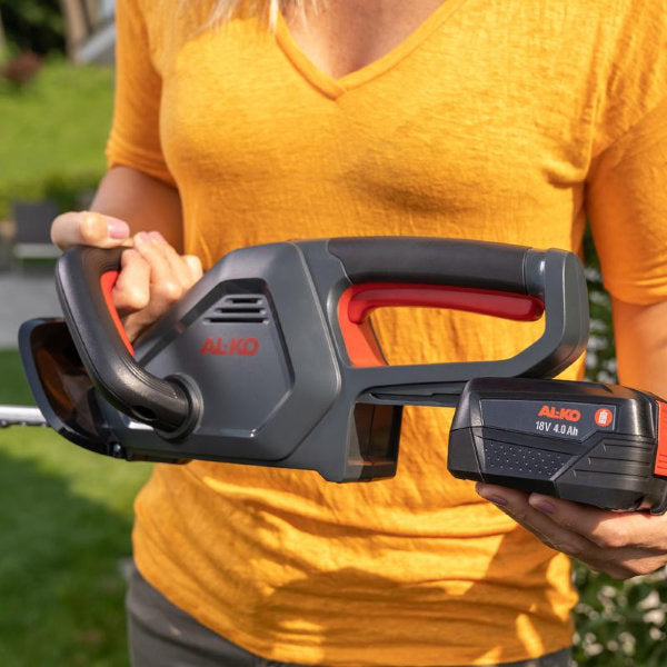 foarfeca gard viu, pe baterie 45cm AL-KO HT 1845 18V Bosch Home&Garden fara Baterie fara Incarcator
