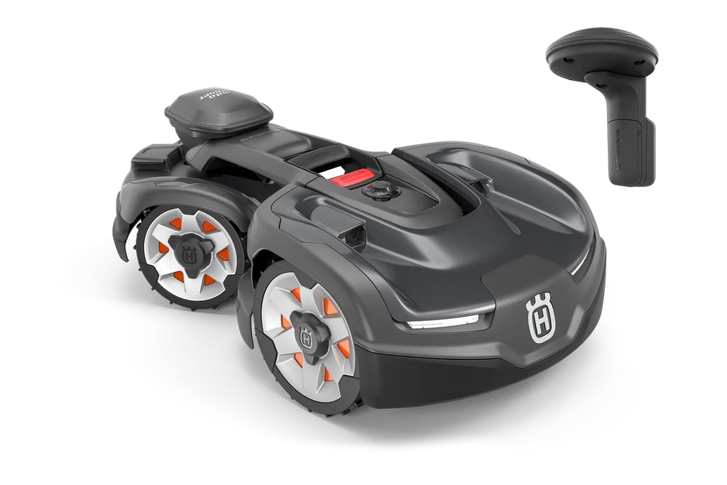 PACHET: Husqvarna Automower® 435X AWD NERA cu tehnologie fără cablu de perimetru + stație de referință