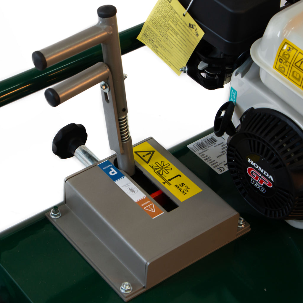 Scarificator gazon pe benzina BRONTO B-vert SC 520 cu motor Honda GP160