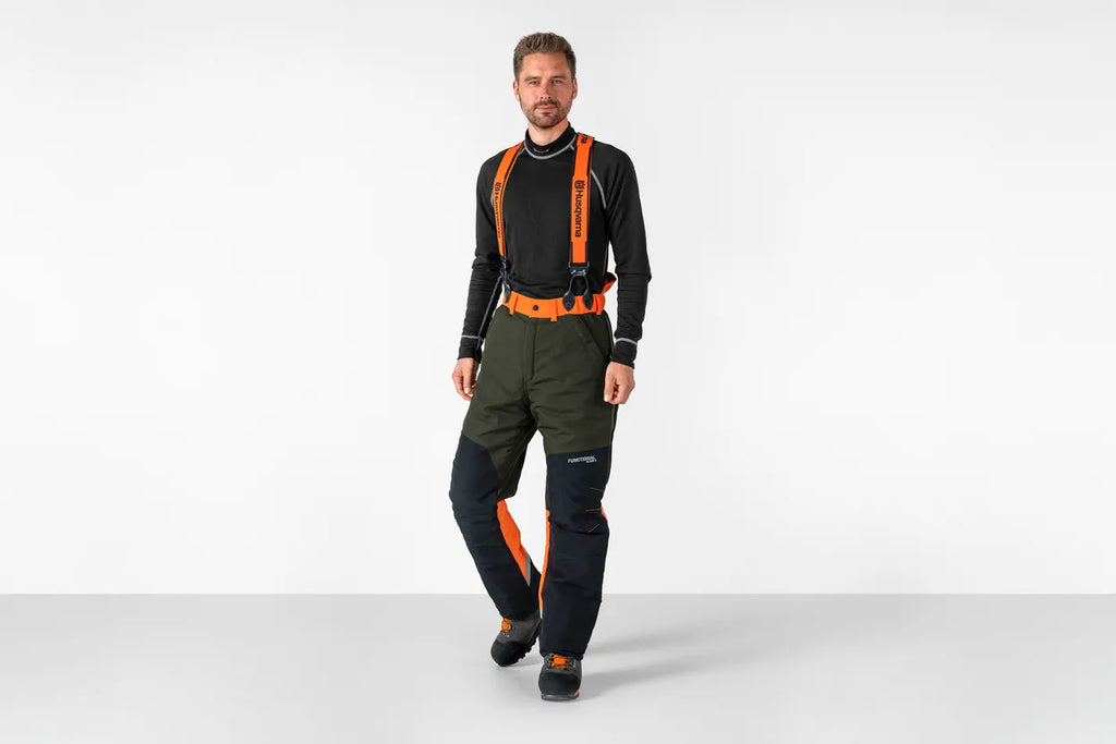 Pantaloni Functional Husqvarna cu clasa 2 de protecție la motoferăstrău