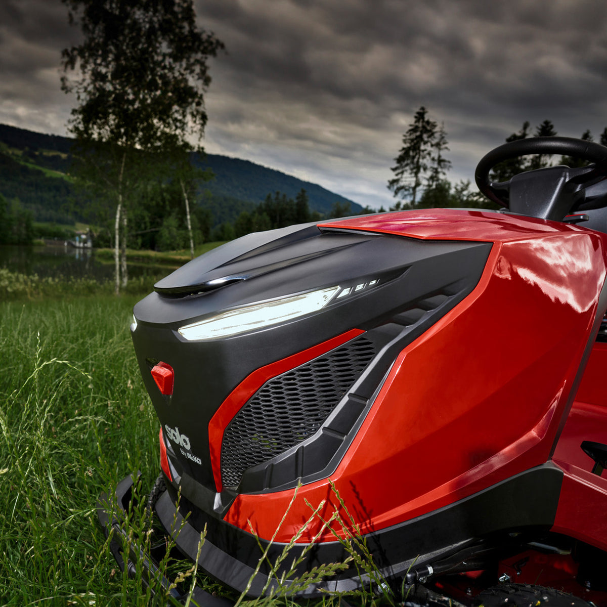 tractoras tuns gazon, latime taiere 105cm hydro SOLO byAL-ko T22-105.4 HD V2 SD Premium pro, cu motor B&S Intek 7220 656cc 11.7kW