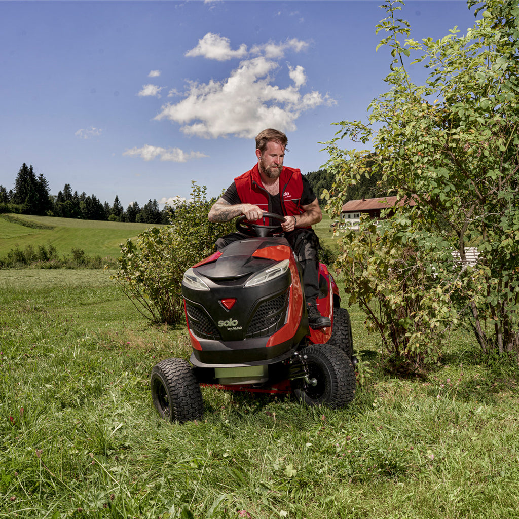tractoras tuns gazon, latime taiere 93cm hydro SOLO byAL-ko T13-93.3 HD Comfort, cu motor B&S:Powerbuilt·3130 344cc 6.3kW 127689