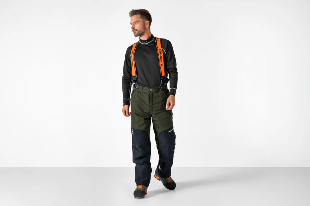 Pantaloni Husqvarna Functional cu protecție la motoferăstrău
